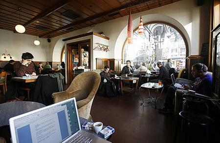 Chill working - Café de Grancy © Stéphanie Meylan
