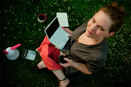 Geekette avec son café Copyright Creative Commons Flickr Eole